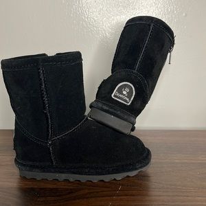Baby Bearpaw 🐻 Black Boots size 6